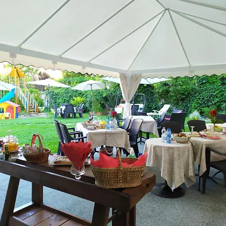 Tiffany 住宿加早餐酒店 多莫多索拉