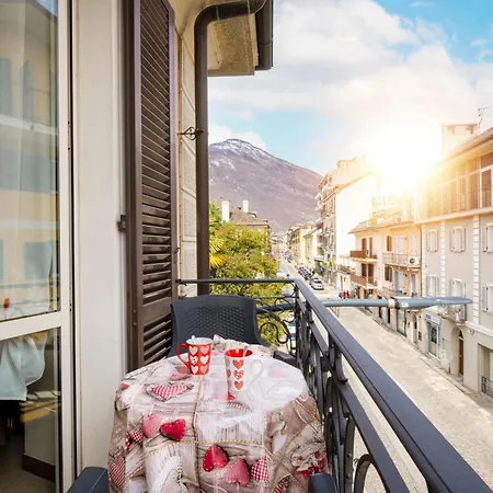 Tiffany 住宿加早餐酒店 多莫多索拉