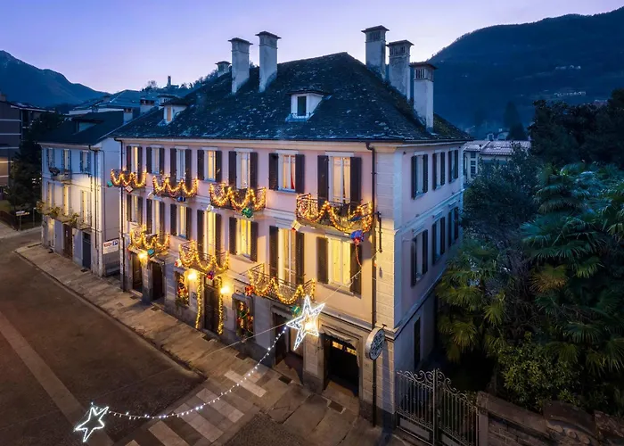 Tiffany 多莫多索拉